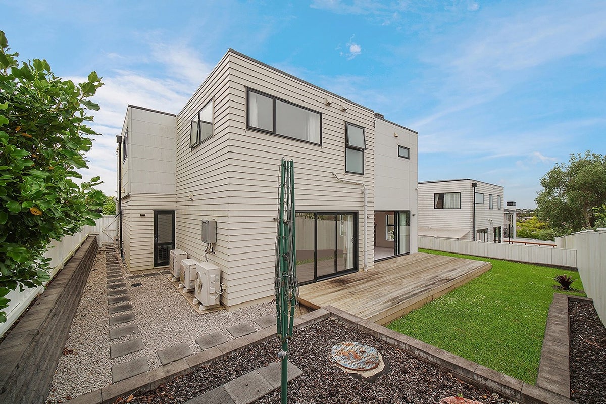 5 Awakirihi Close, Shamrock Park, Auckland - Carousel 20