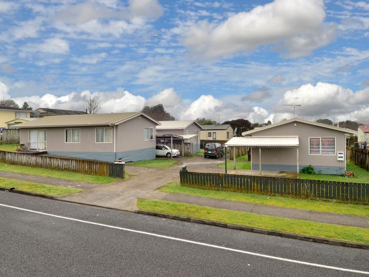 2/136 Shifnal Drive, Randwick Park, Auckland - Carousel 1