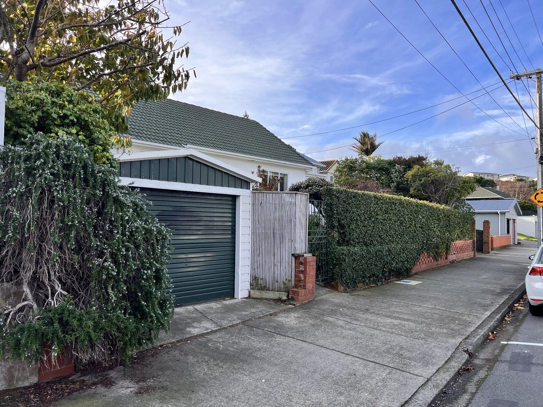 457 Broadway, Miramar, Wellington - Carousel 19