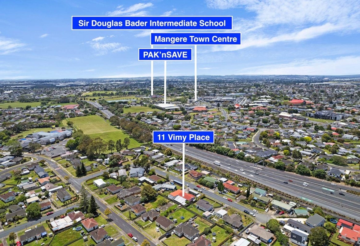 11 Vimy Place, Mangere, Auckland - Carousel 11