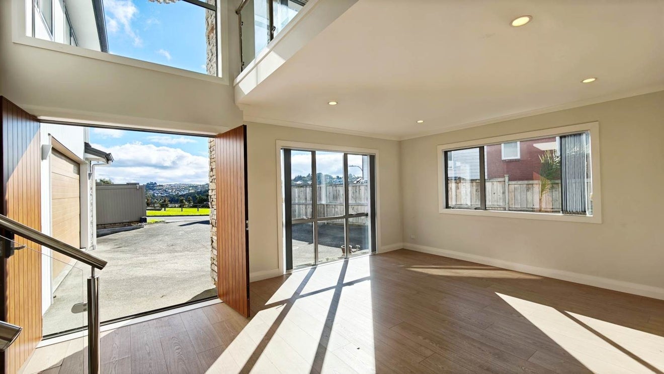 17D Masons Road, Oteha, Auckland - Carousel 2