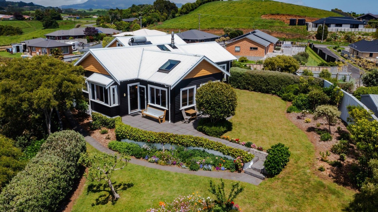 157C Barrett Road, Whalers Gate, New Plymouth - Carousel 33