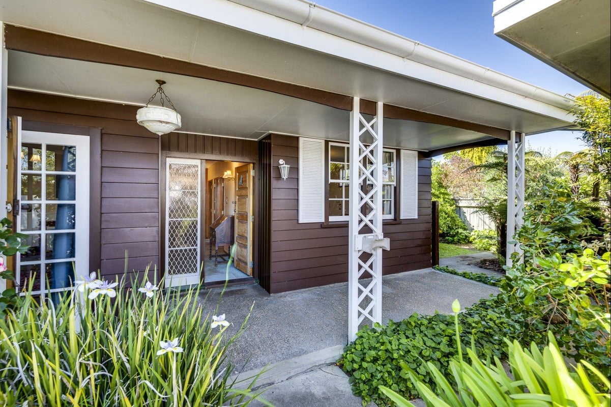10 Mckenzie Avenue, Marewa, Napier - Carousel 2
