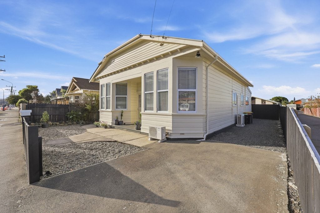 149 Bay View Road, South Dunedin, Dunedin - Carousel 1