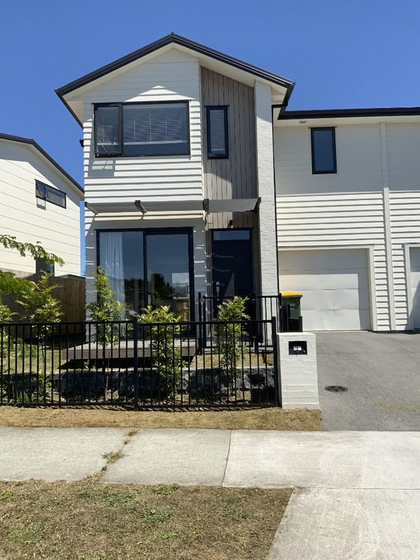 41 Nellie Drive, Kumeu - Carousel 1
