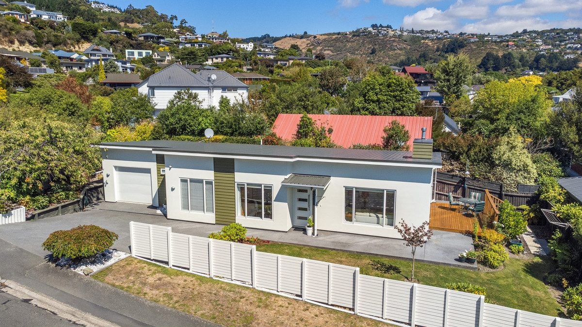1/4 Woodlau Rise, Huntsbury, Christchurch - Carousel 17