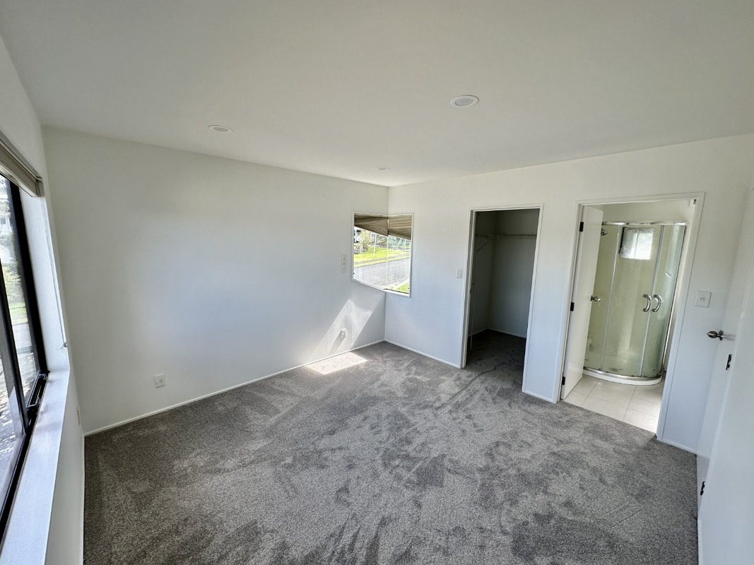 2/45 Deep Creek Road, Waiake, Auckland - Carousel 18