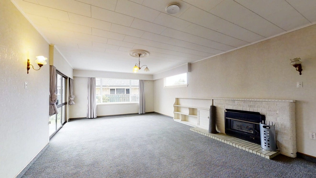 76 Stephenson Street, Blenheim - Carousel 1