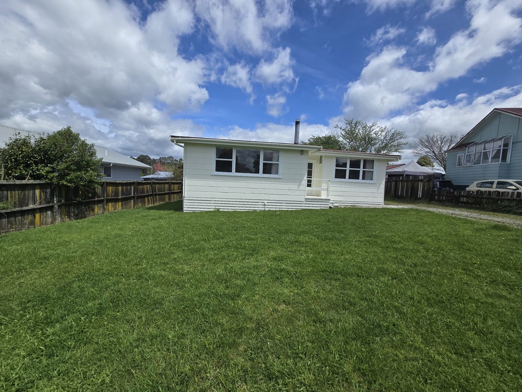 15 Susan Street, Pukehangi, Rotorua - Carousel 1