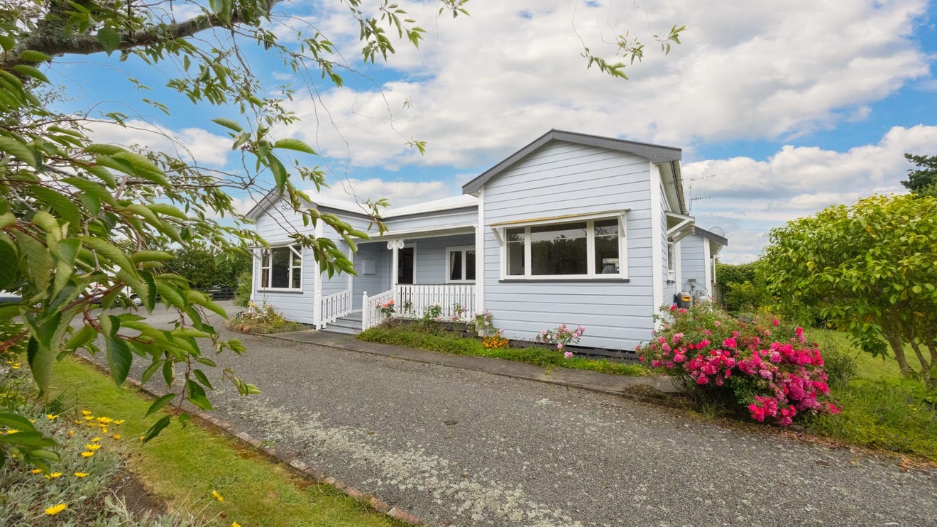 88 Aranui Road, Kairanga, Palmerston North - Carousel 1