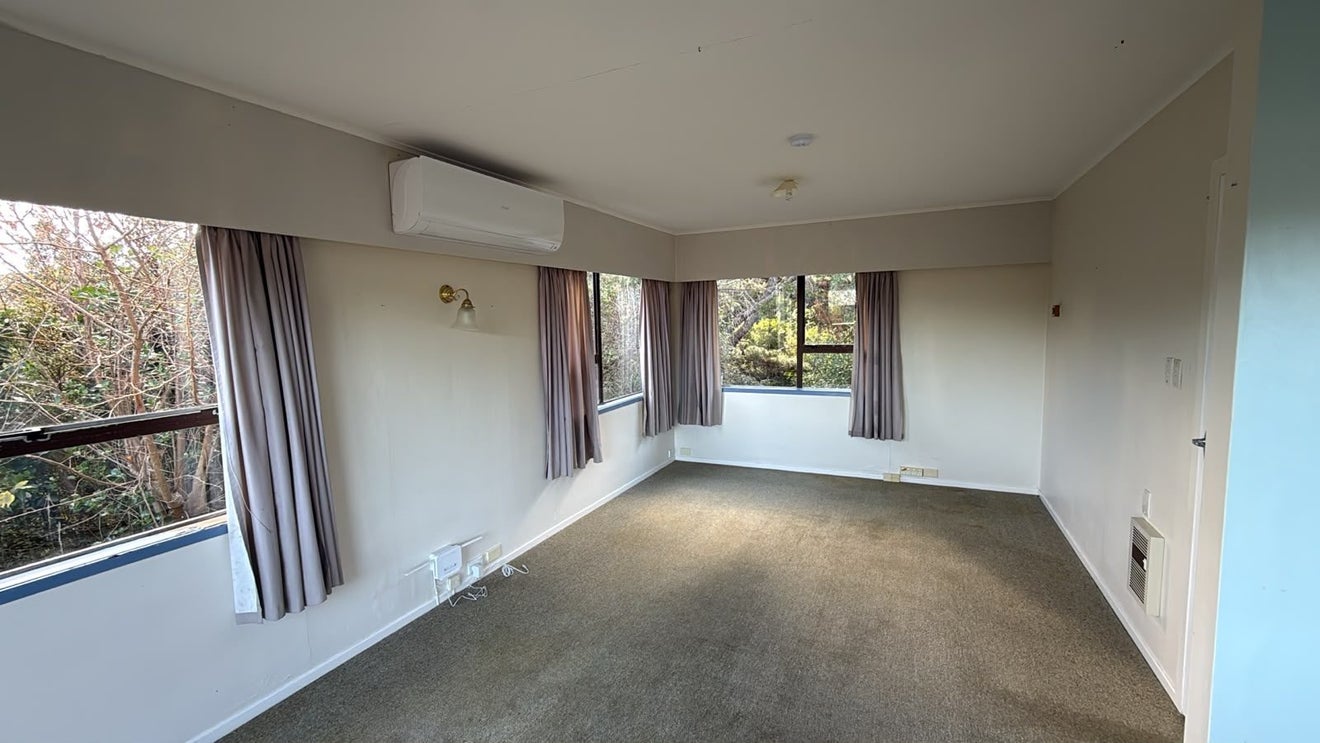 34 Timaru Grove, Kelson, Lower Hutt - Carousel 2