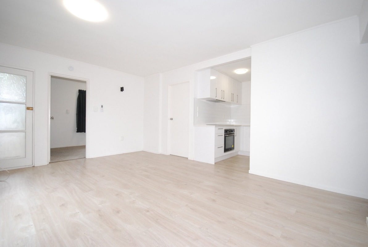 6/78 Aroha Avenue, Sandringham, Auckland - Carousel 2