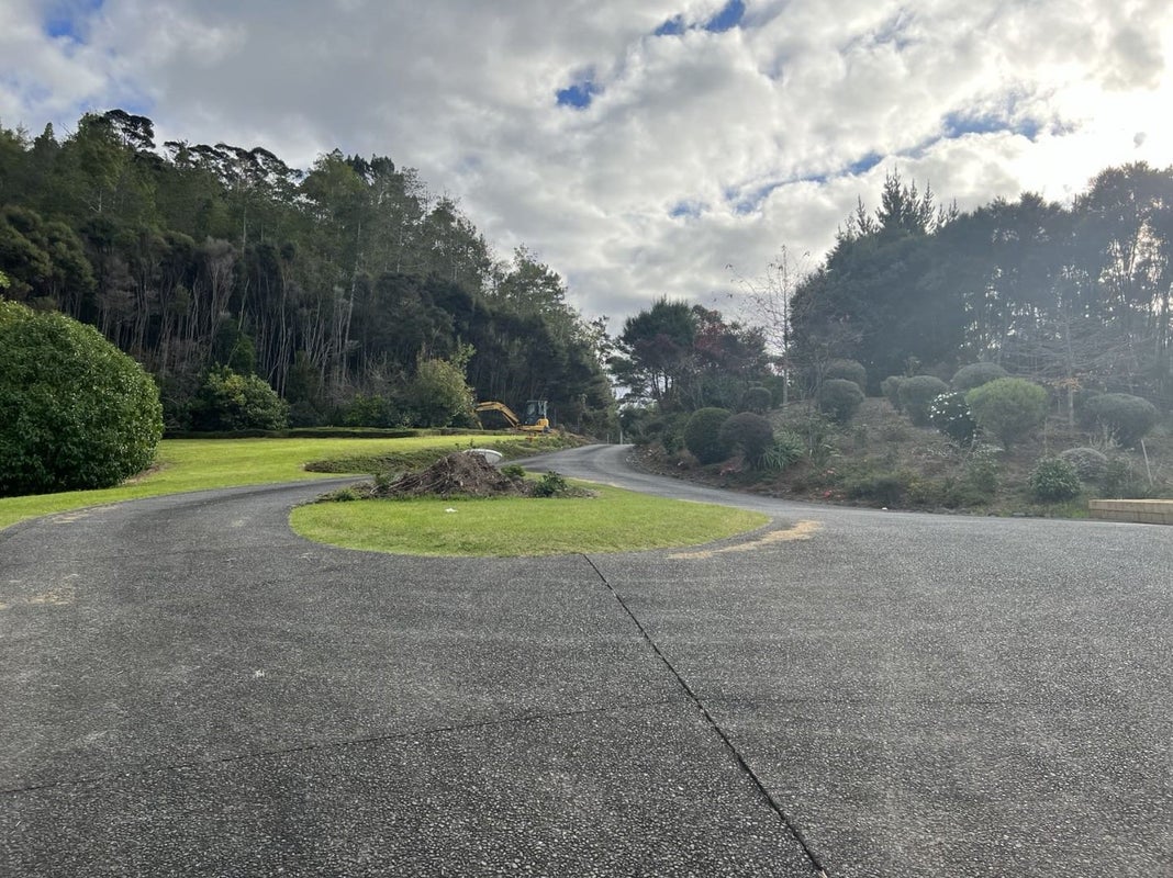 205 Paremoremo Road, Lucas Heights, Auckland - Carousel 15