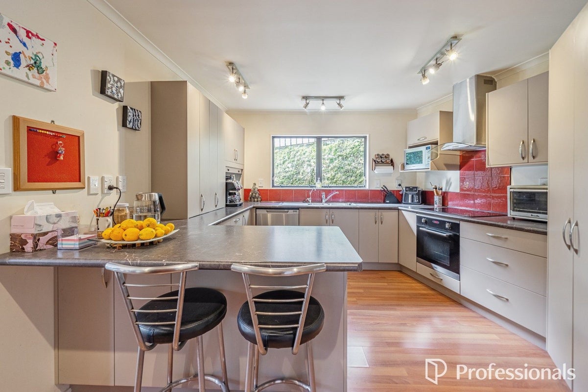 15C Glen Road, Stokes Valley, Lower Hutt - Carousel 2