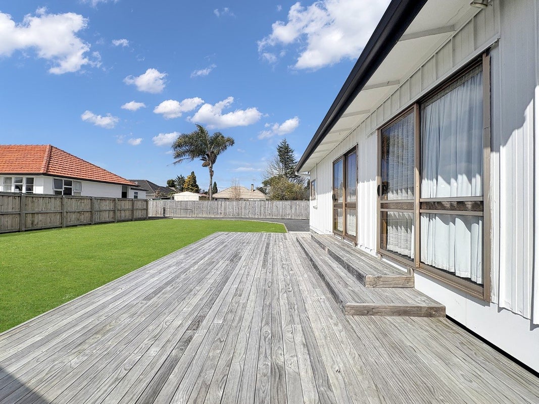 3 Lee Place, Bader, Hamilton - Carousel 8