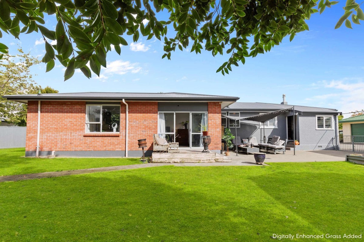 24 Windsor Street, Terrace End, Palmerston North - Carousel 2