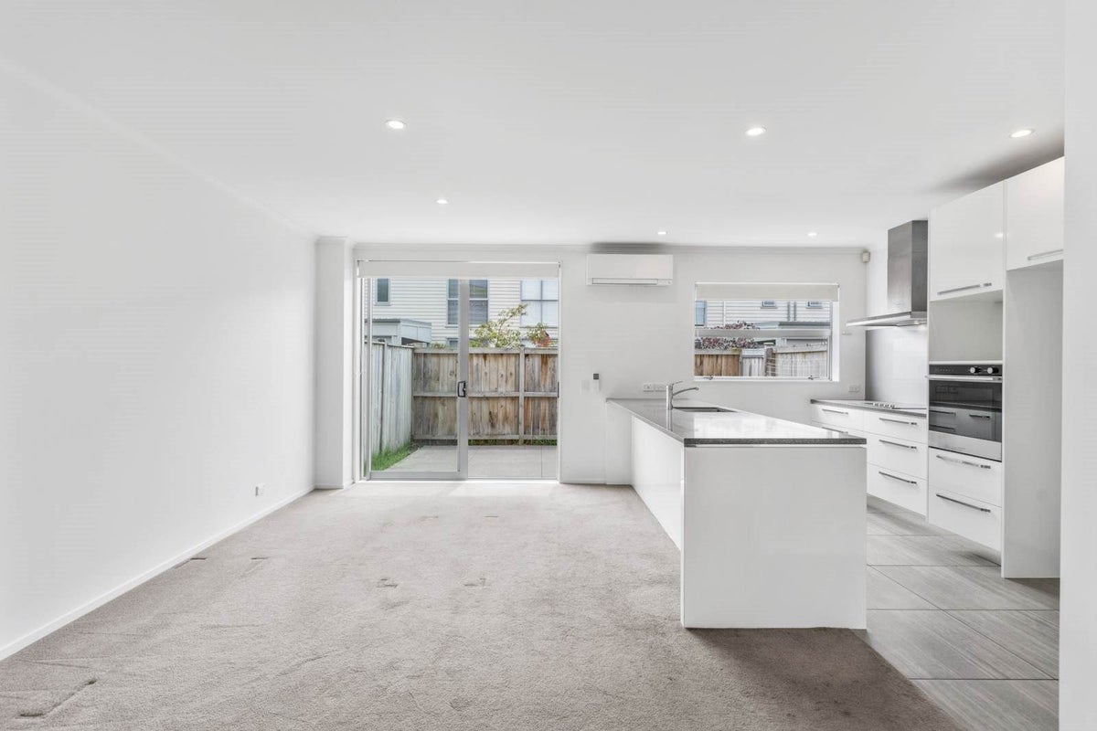 87 Stonefields Avenue, Stonefields, Auckland - Carousel 2