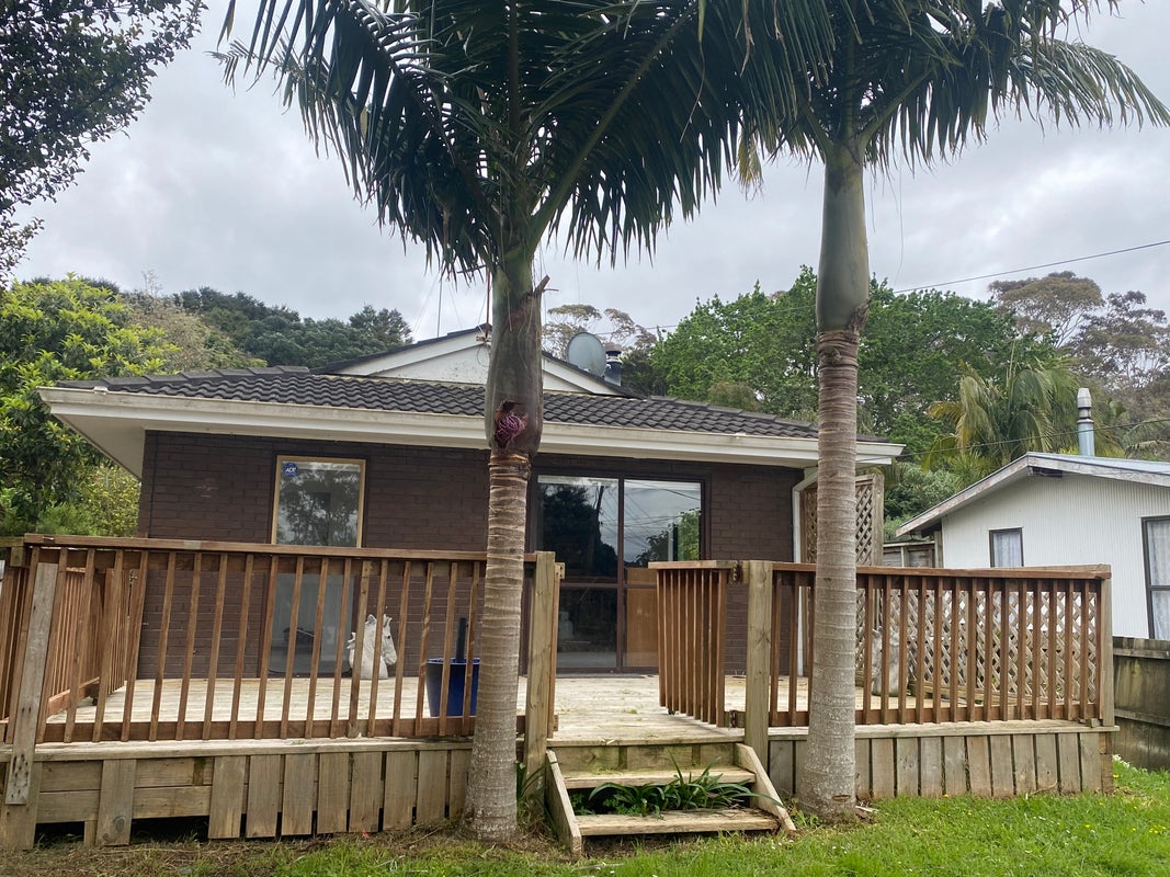 675 Huia Road, Parau, Auckland - Carousel 1
