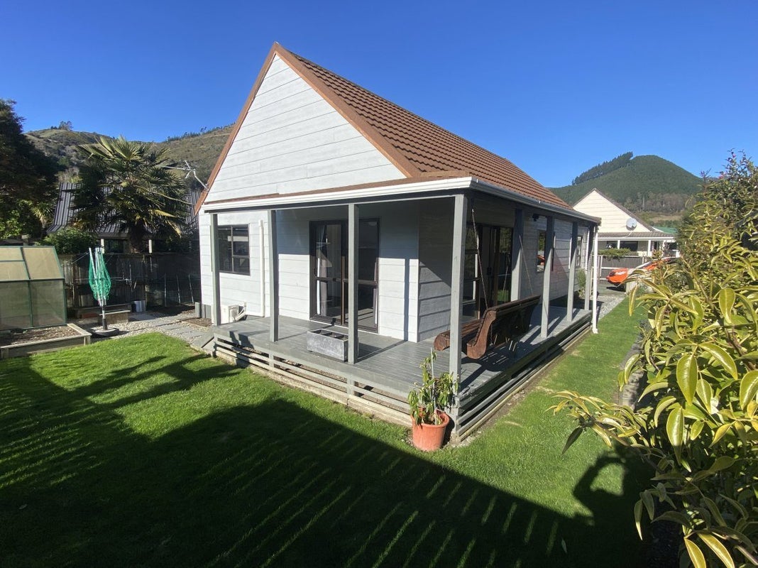 1/8 Waterdale Way, The Brook, Nelson - Carousel 1