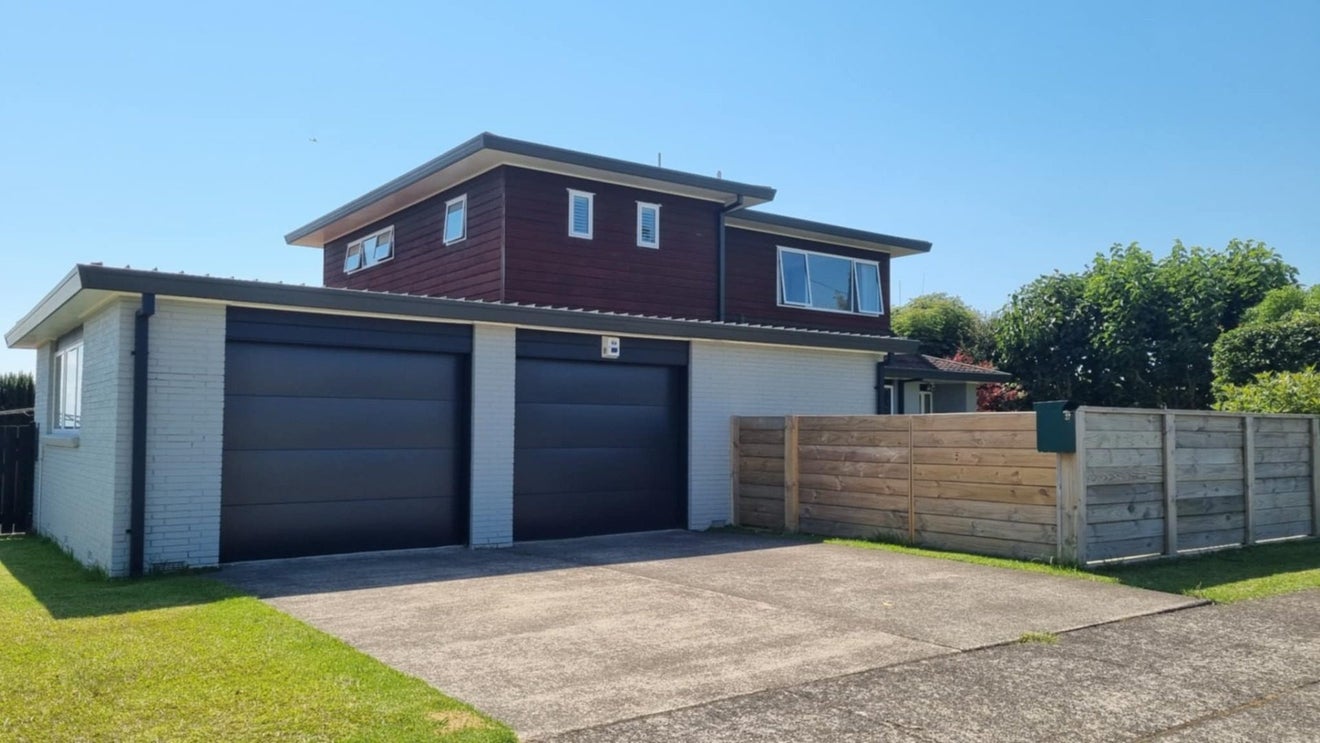 27 Brookfield Terrace, Brookfield, Tauranga - Carousel 1