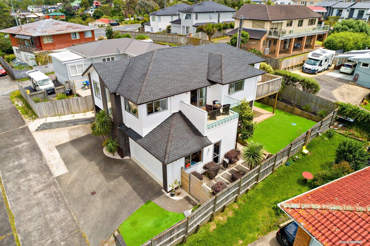 C/611 GLENFIELD RD, Totara Vale, Auckland - Carousel 1