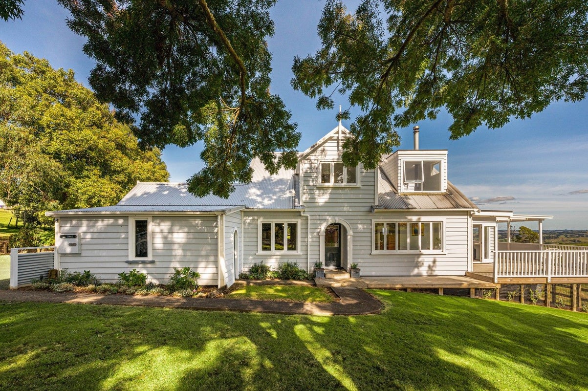 390 Razorback Road, Pokeno - Carousel 1