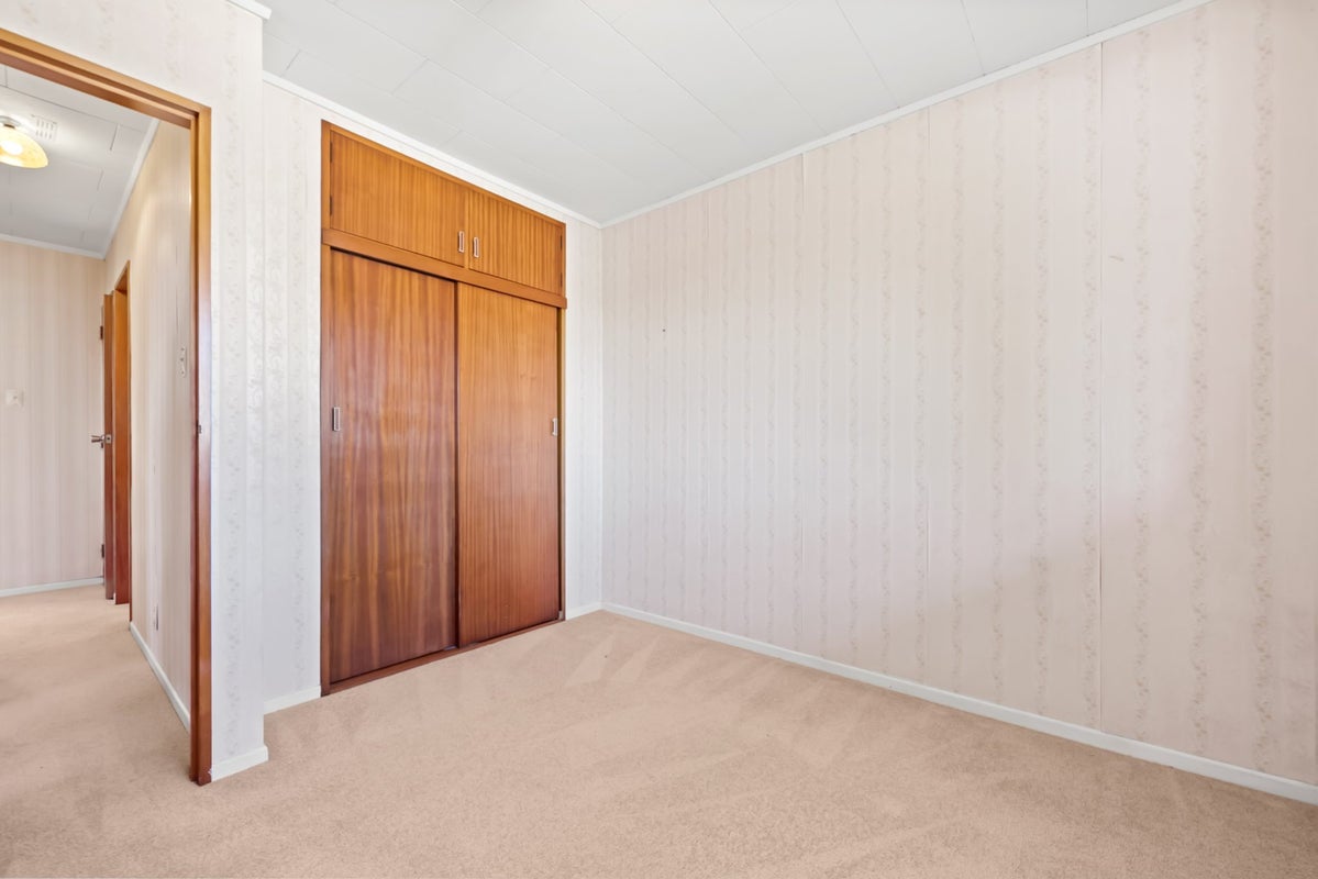 1/16 RIVERBANK ST, Ebdentown, Upper Hutt - Carousel 12