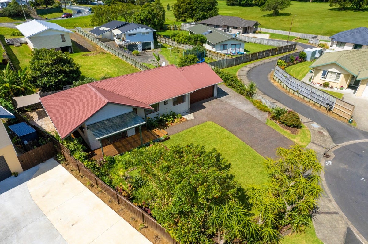 23 Lochiel Place, Kamo, Whangarei - Carousel 15
