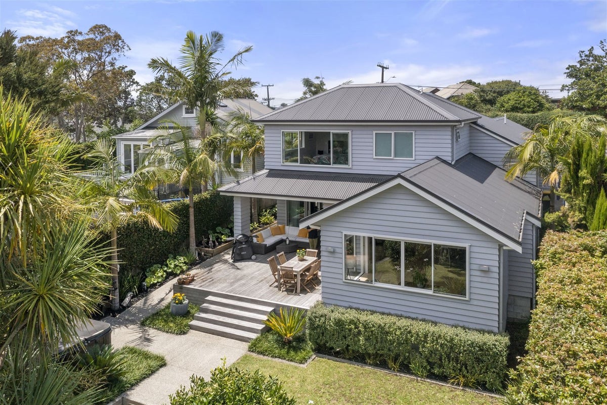 26 Roseberry Avenue, Birkenhead, Auckland - Carousel 1