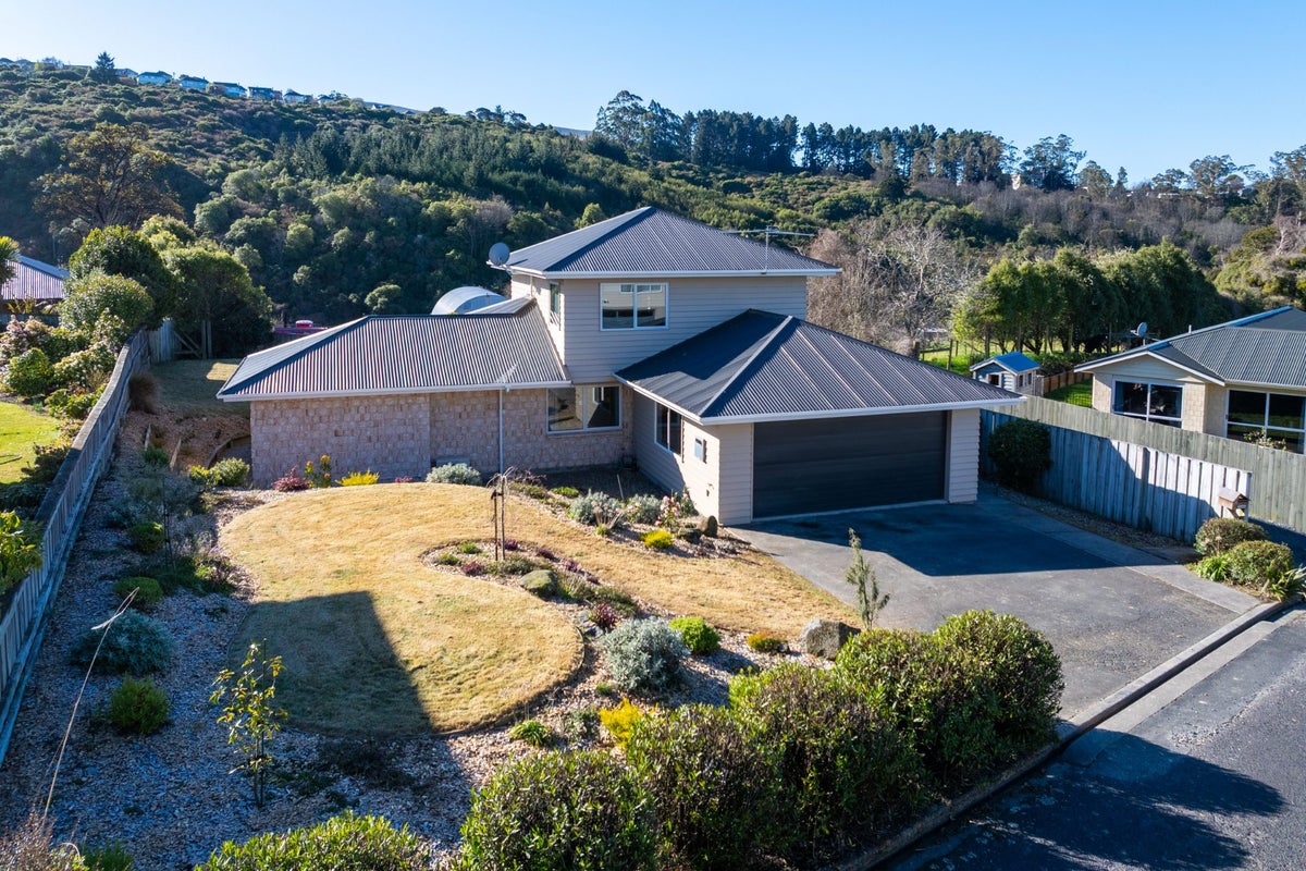 24 Sretlaw Place, Brockville, Dunedin - Carousel 1