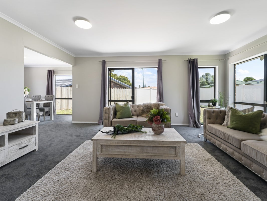 3 Kaimoana Street, Weymouth, Auckland - Carousel 2