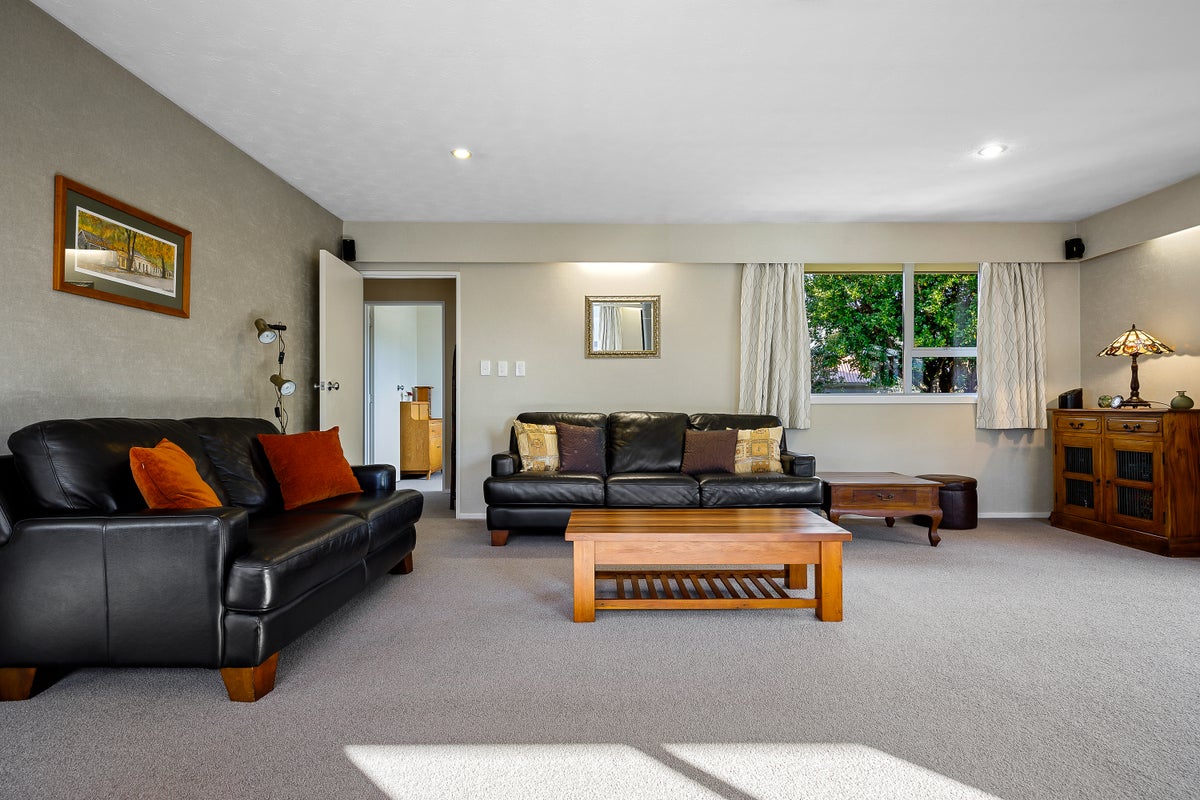29A Wyatt Place, Russley, Christchurch - Carousel 1