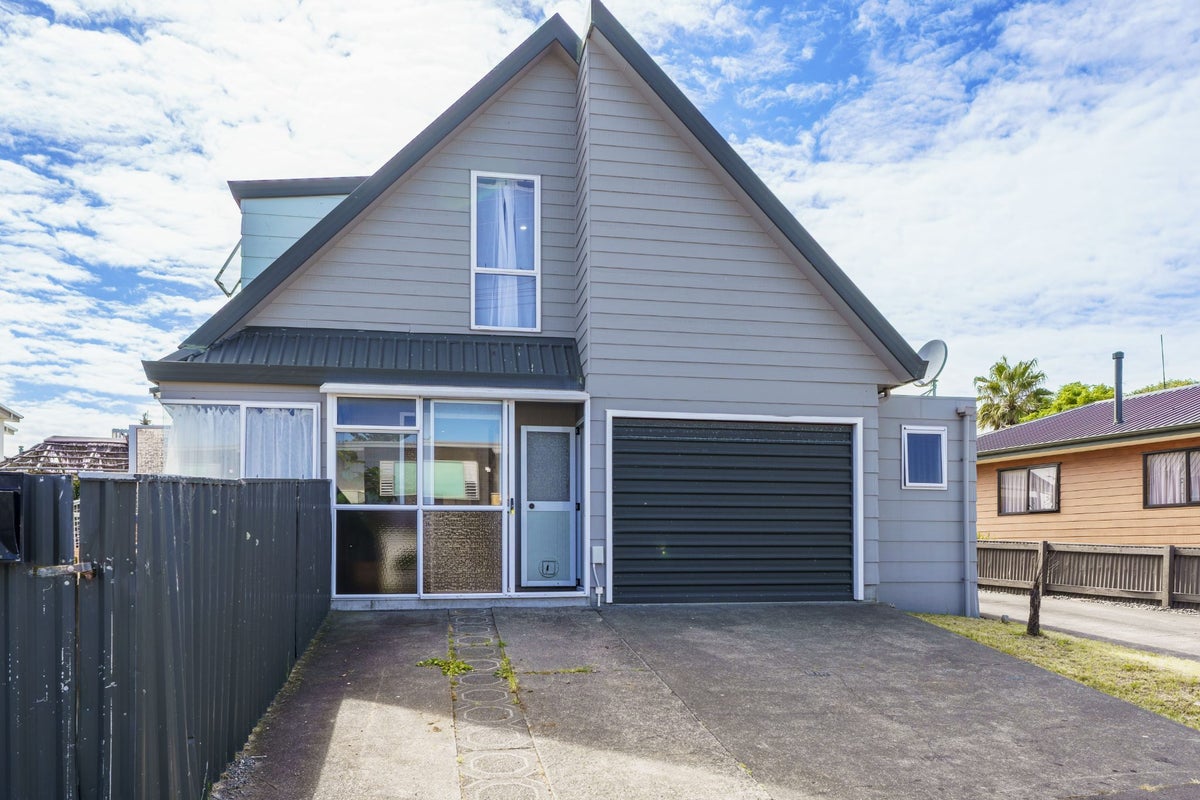 93A Charles Street, Westshore, Napier - Carousel 11