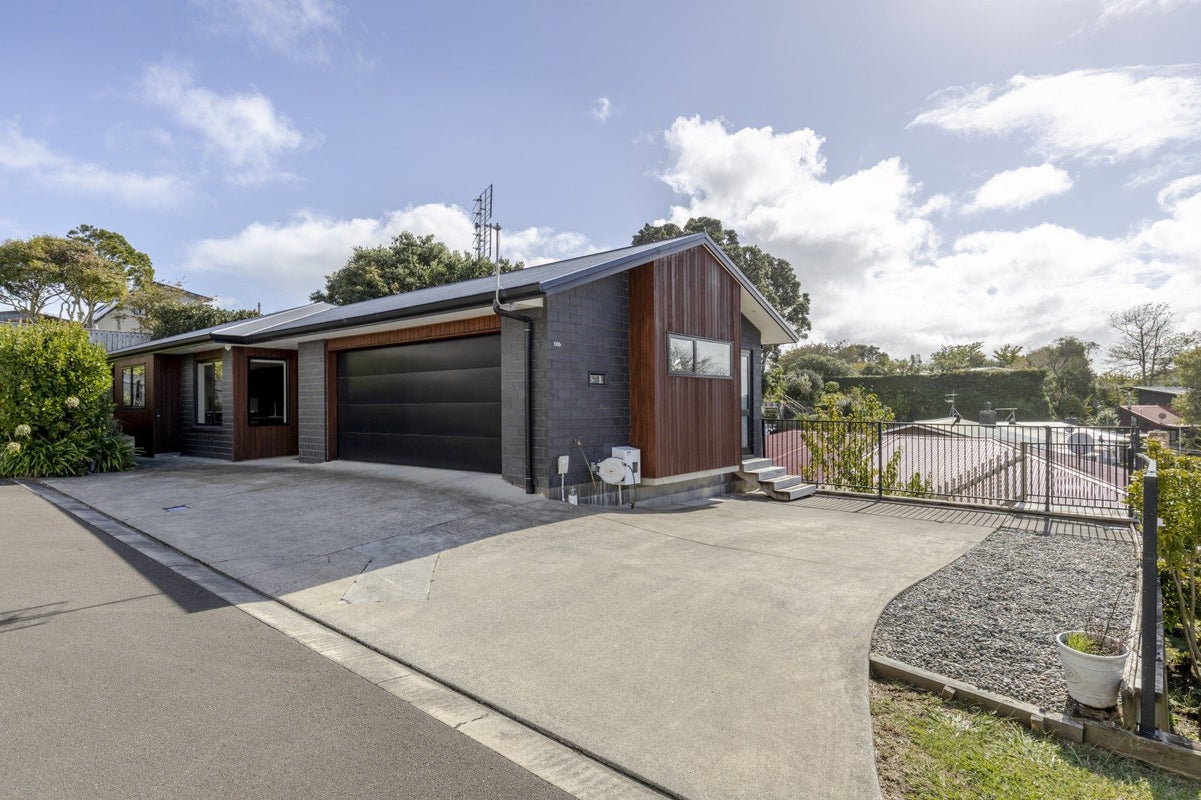 58B Lorna Street, Lynmouth, New Plymouth - Carousel 1