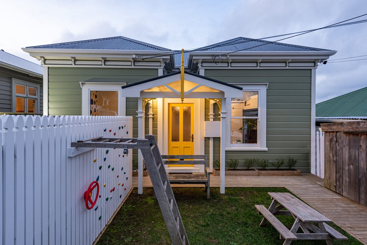 30 Henry Street, Kilbirnie, Wellington - Carousel 1