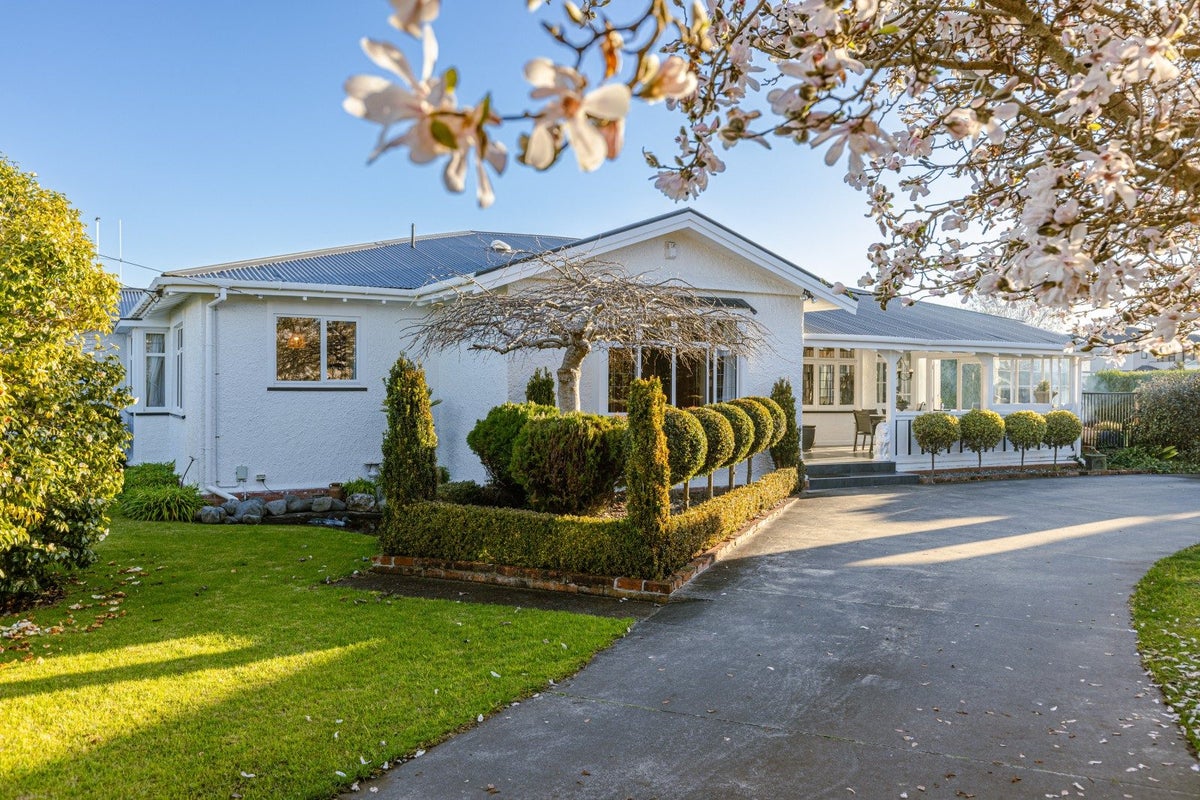 110 Peakes Road, Springvale, Whanganui - Carousel 1