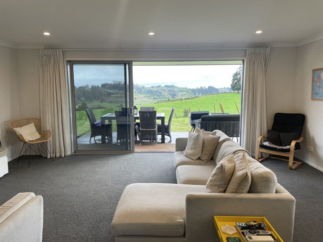 17 Doyle Lane, Pyes Pa, Tauranga - Carousel 1