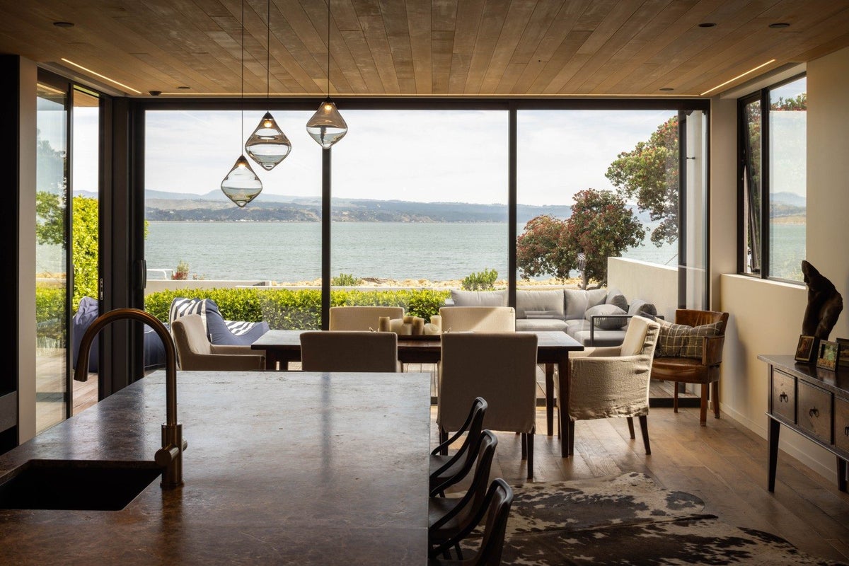 4A Charles Street, Westshore, Napier - Carousel 2