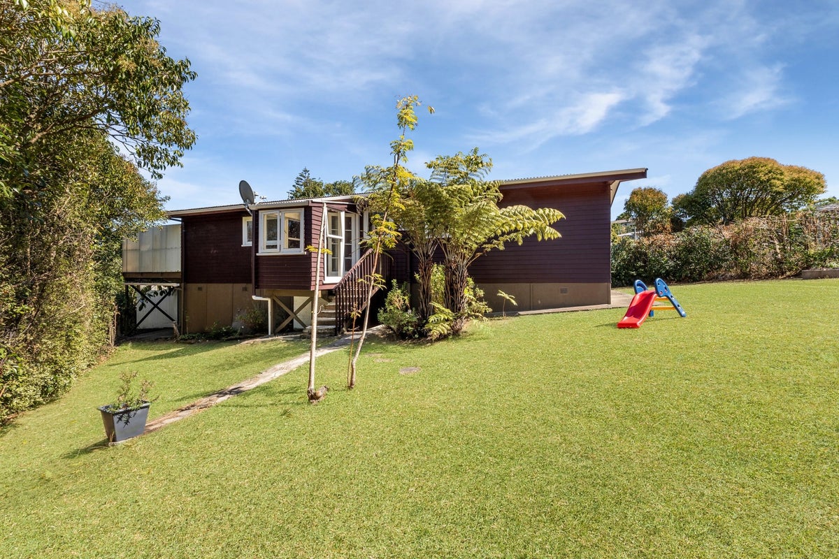 30 Mary Dreaver Street, New Windsor, Auckland - Carousel 2