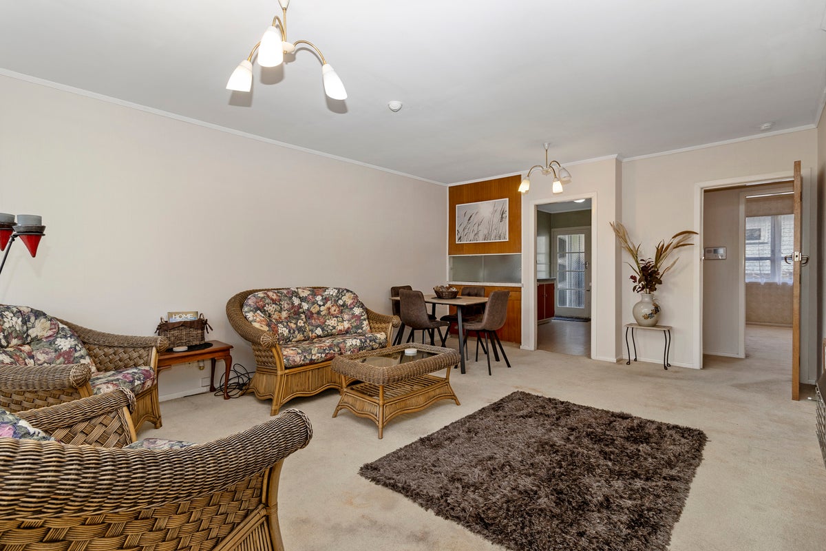 2/2 New Street, Hamilton East, Hamilton - Carousel 2