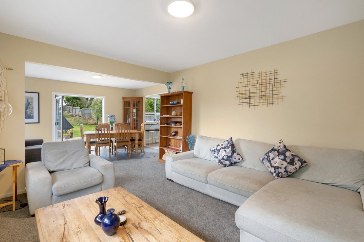 19 Walton Road, Paraparaumu Beach, Paraparaumu - Carousel 2