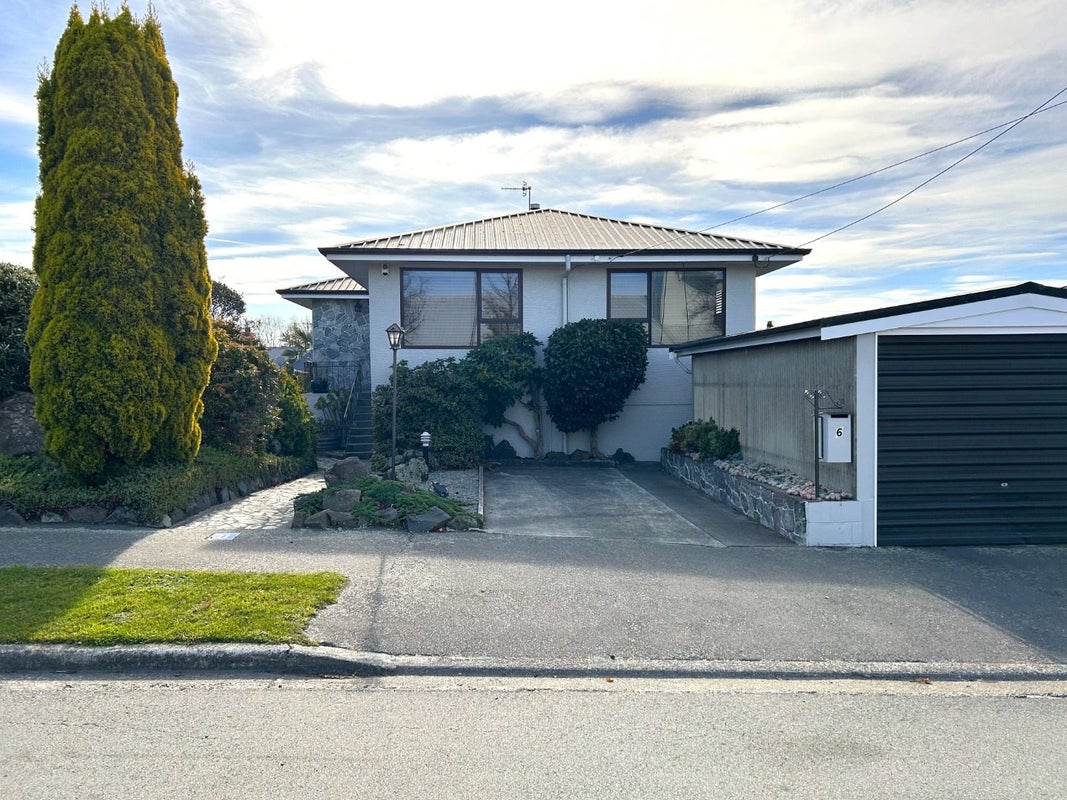 6 Benvenue Avenue, Maori Hill, Timaru - Carousel 1