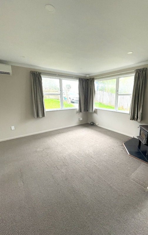 76 Fitzwater Place, Henderson, Auckland - Carousel 2