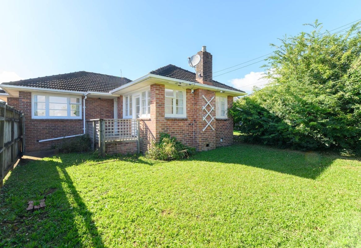 410 Blockhouse Bay Road, Blockhouse Bay, Auckland - Carousel 1
