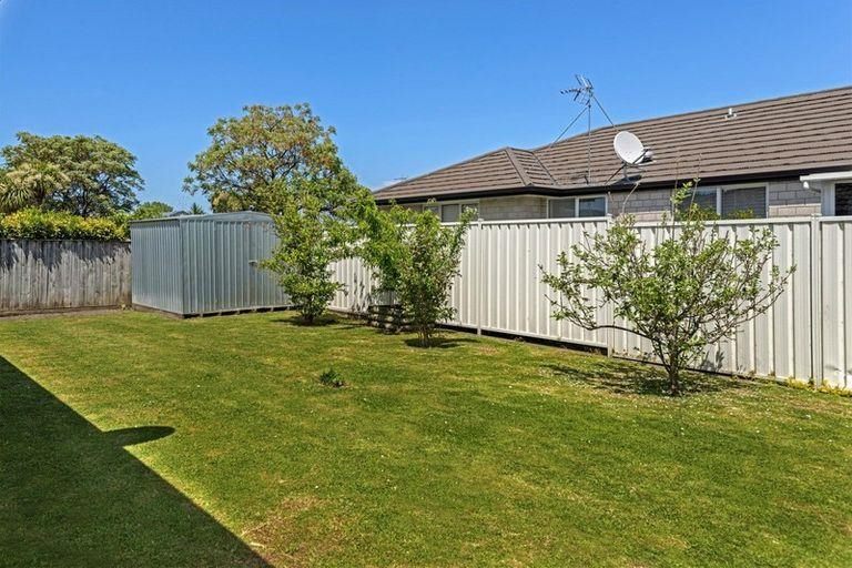 34 Sterling Park, Lytton West, Gisborne - Carousel 19