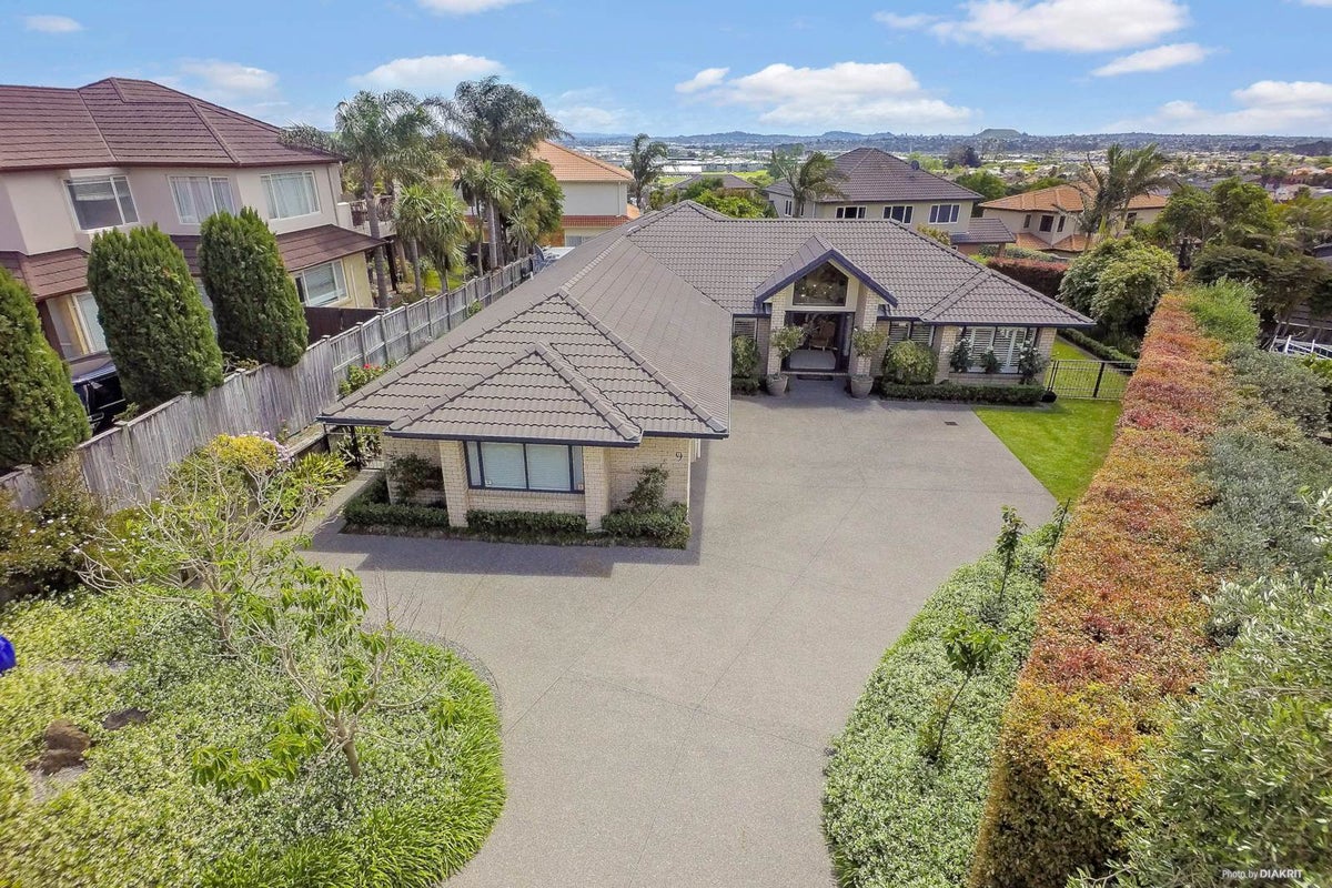 9 Penwood CL, East Tamaki Heights, Auckland - Carousel 2