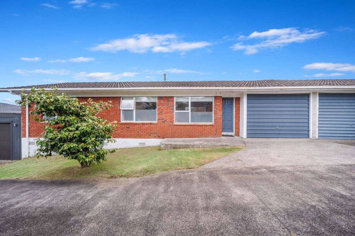 2/18 Buckley Road, Epsom, Auckland - Carousel 1