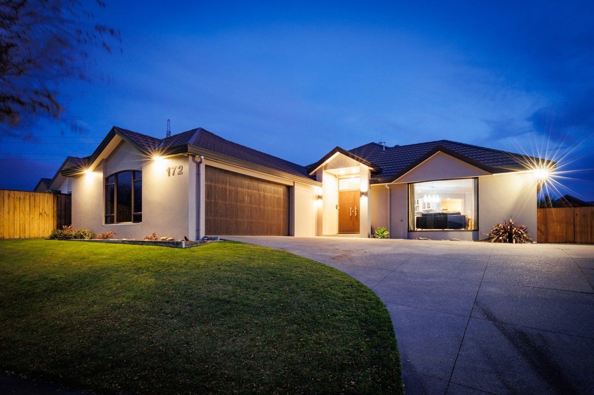 172 Pacific Drive, Fitzherbert, Palmerston North - Carousel 1