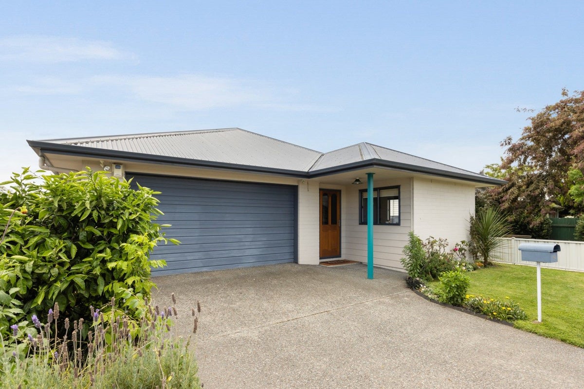 118 Allerton Street, Saint Leonards, Hastings - Carousel 15