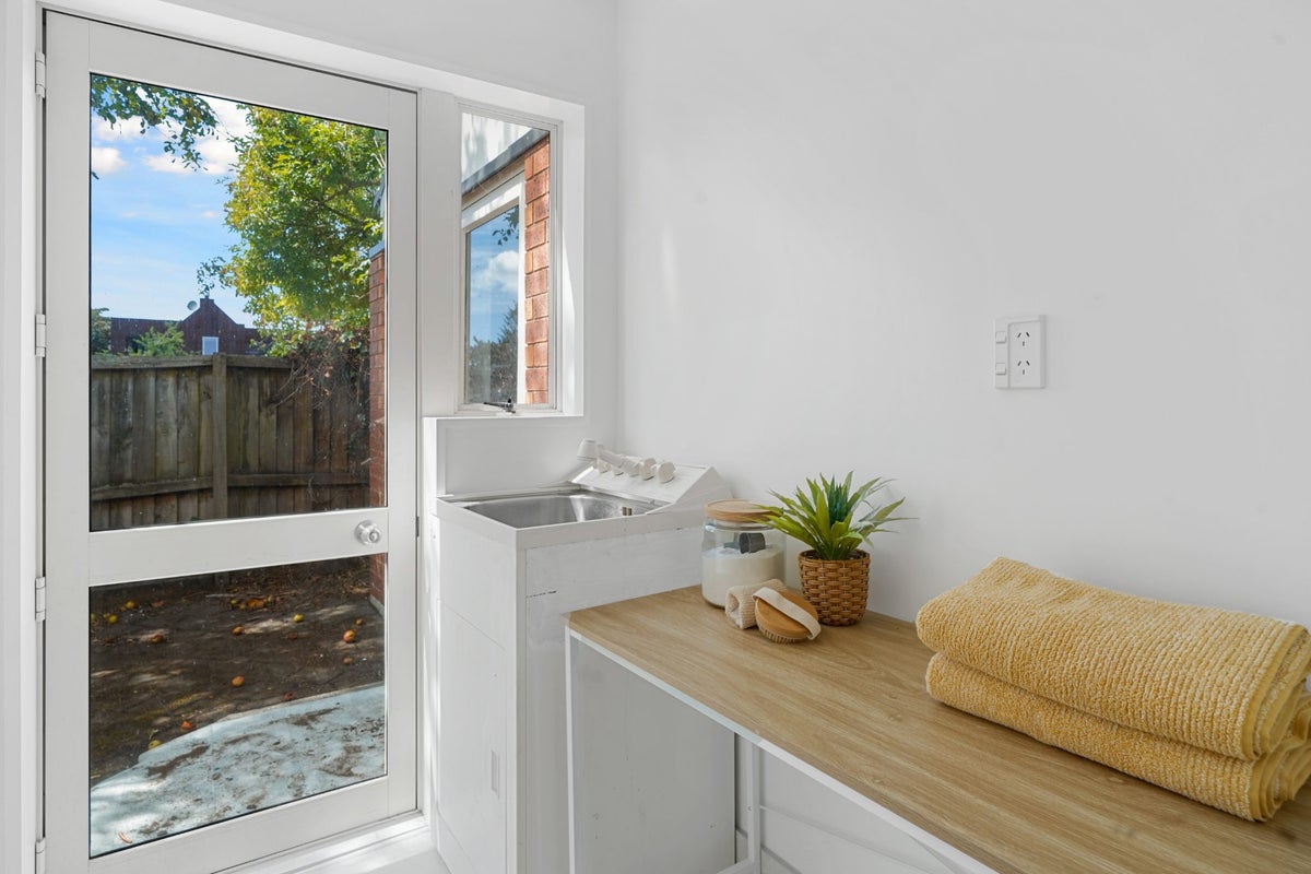74A Hamilton Avenue, Ilam, Christchurch - Carousel 23